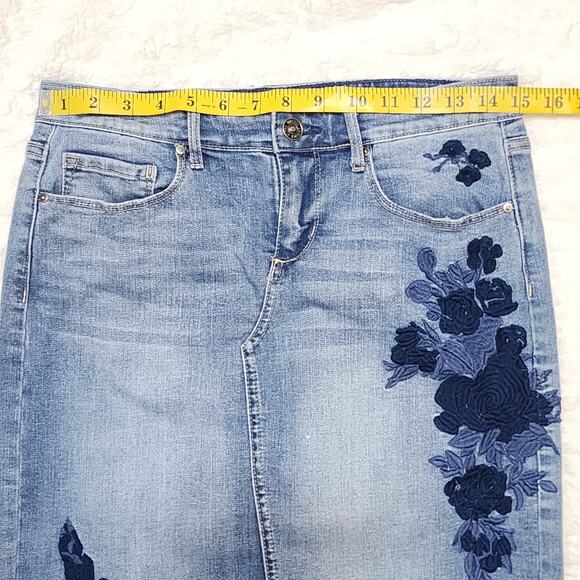 Vintage America Embroidered Wonderland Asymmetrical Denim Mini Skirt, Size 2/26 - Picture 8 of 10